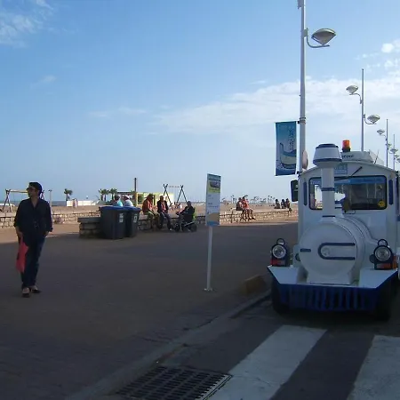 House With 2 Bedrooms In Valras Plage With Shared Pool Enclosed Garden And Wifi 50 M From The Beach * Valras-Plage
